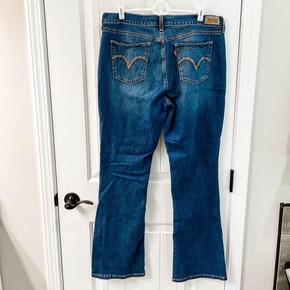 Levi’s 515 Dark Wash 10” Hi-Rise Bootcut Jeans Size 32 - Picture 2 of 10